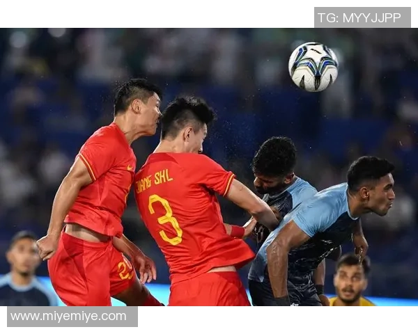 赛后复盘：深入分析上海足球队与杭州足球队的战术对决与表现