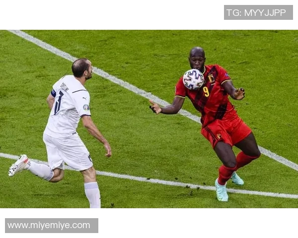 木鸡足球明星盘点：那些在绿茵场上闪耀的传奇人物与新星